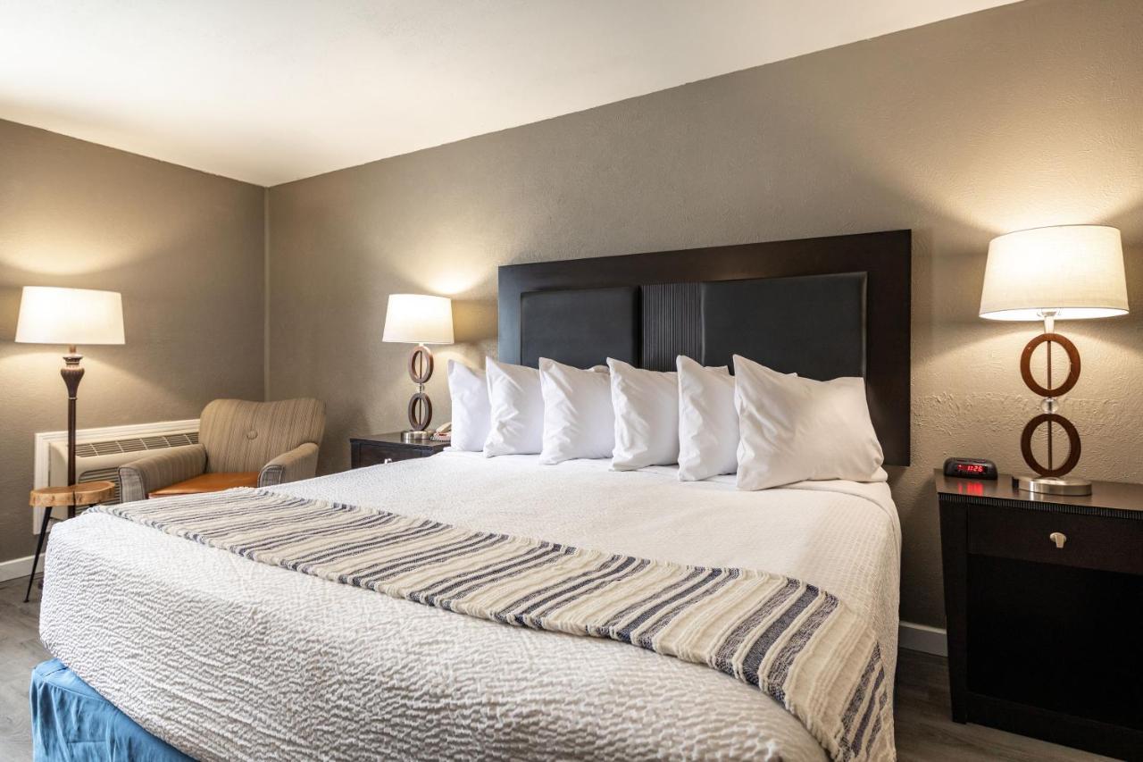 Hotel The Bransinn Entertainment District 2*