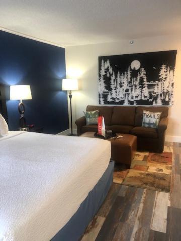The Bransinn Entertainment District Hotel 2*
