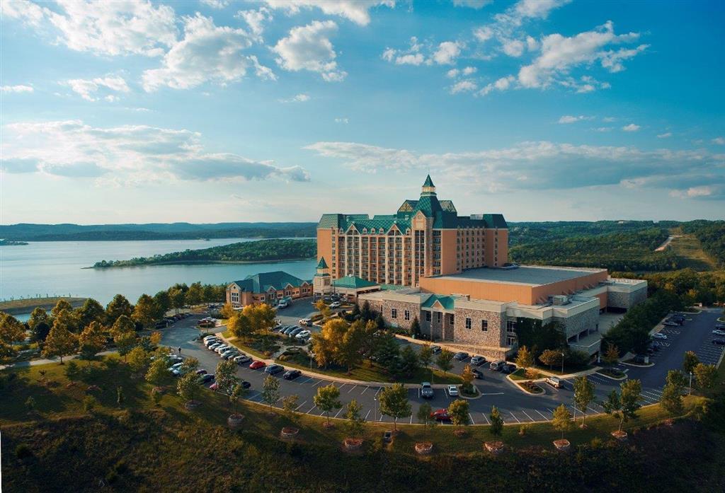 Chateau On The And Convention Center Resort