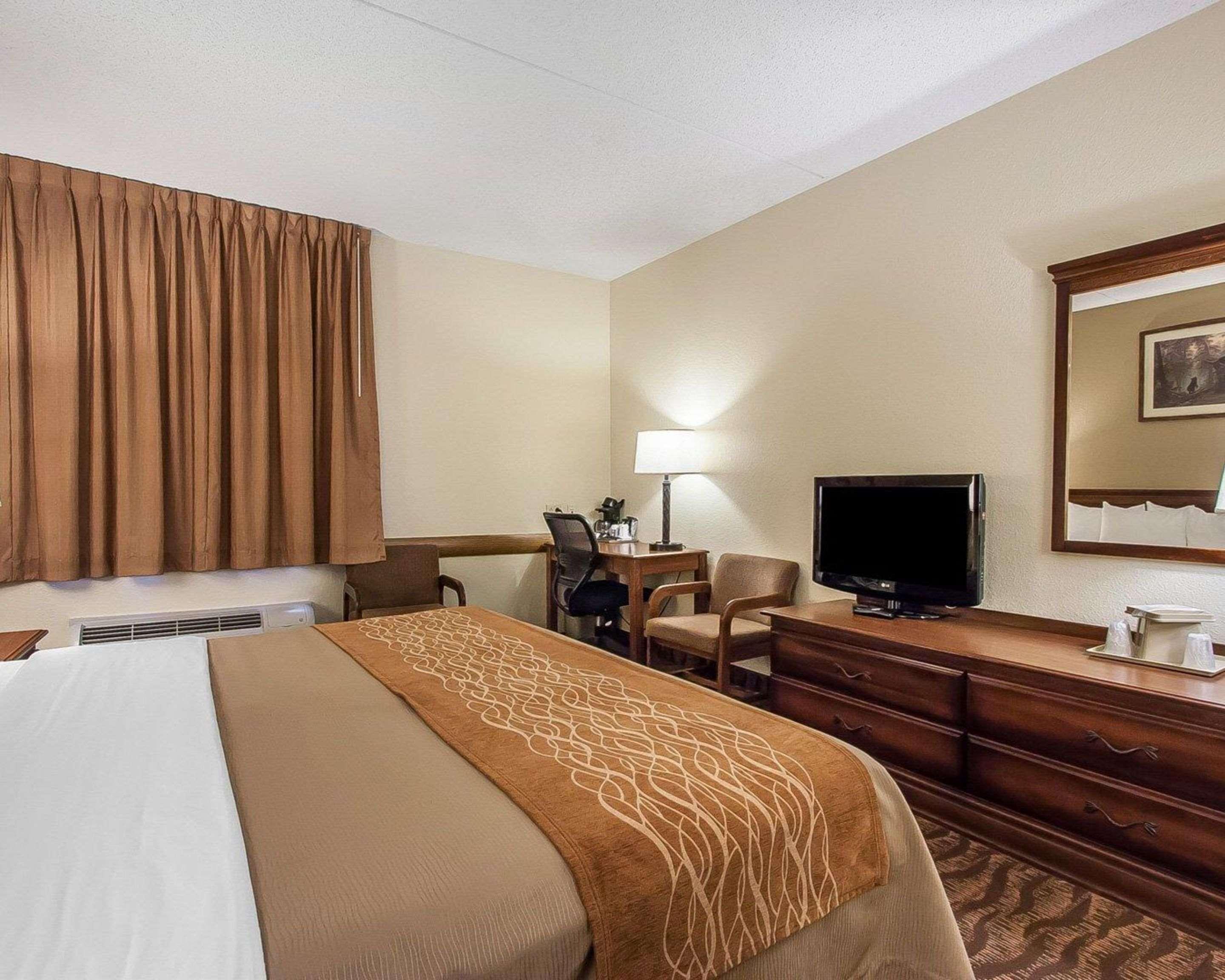 Comfort & Meadows Hotel Branson