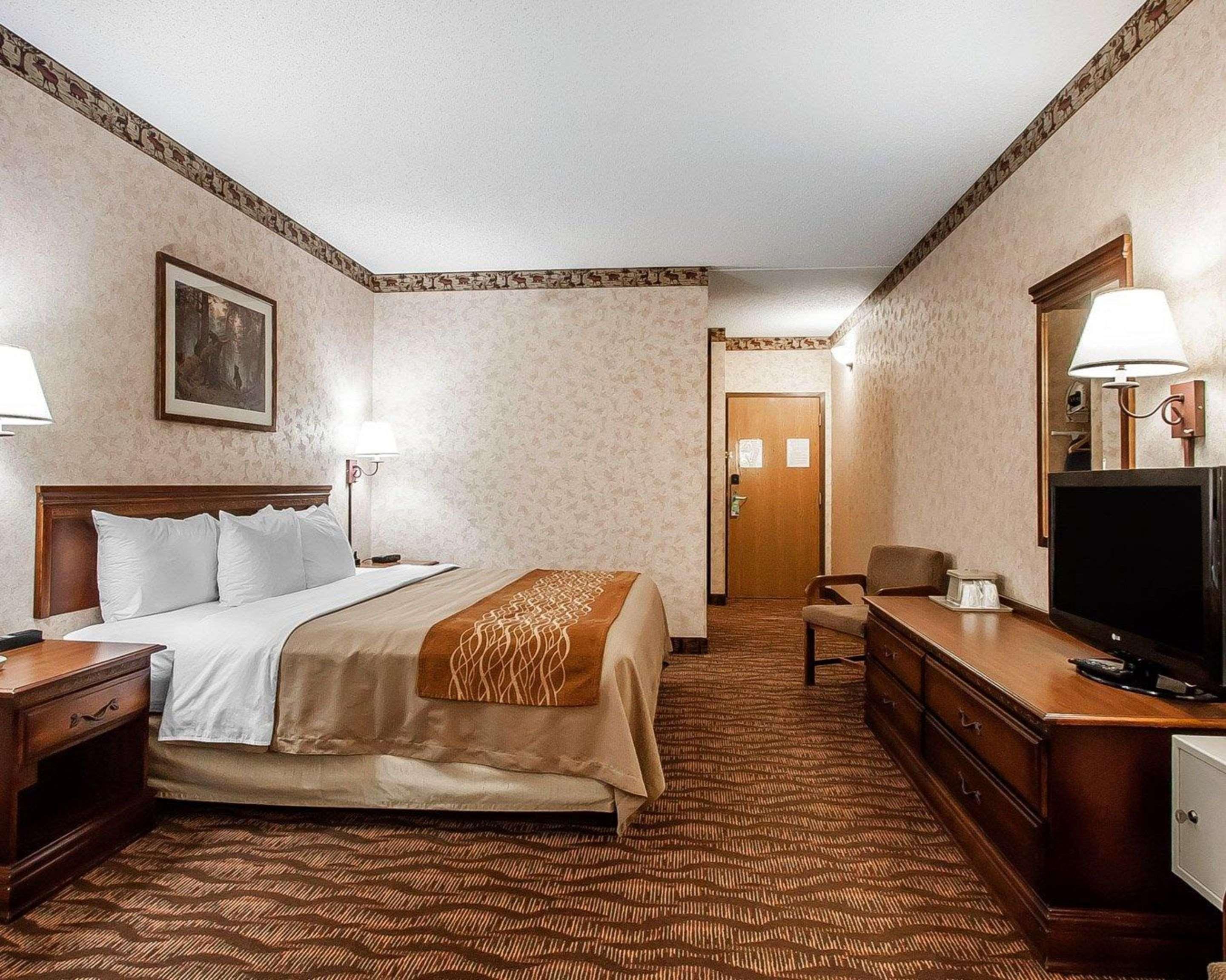 Comfort & Meadows Hotel 3*