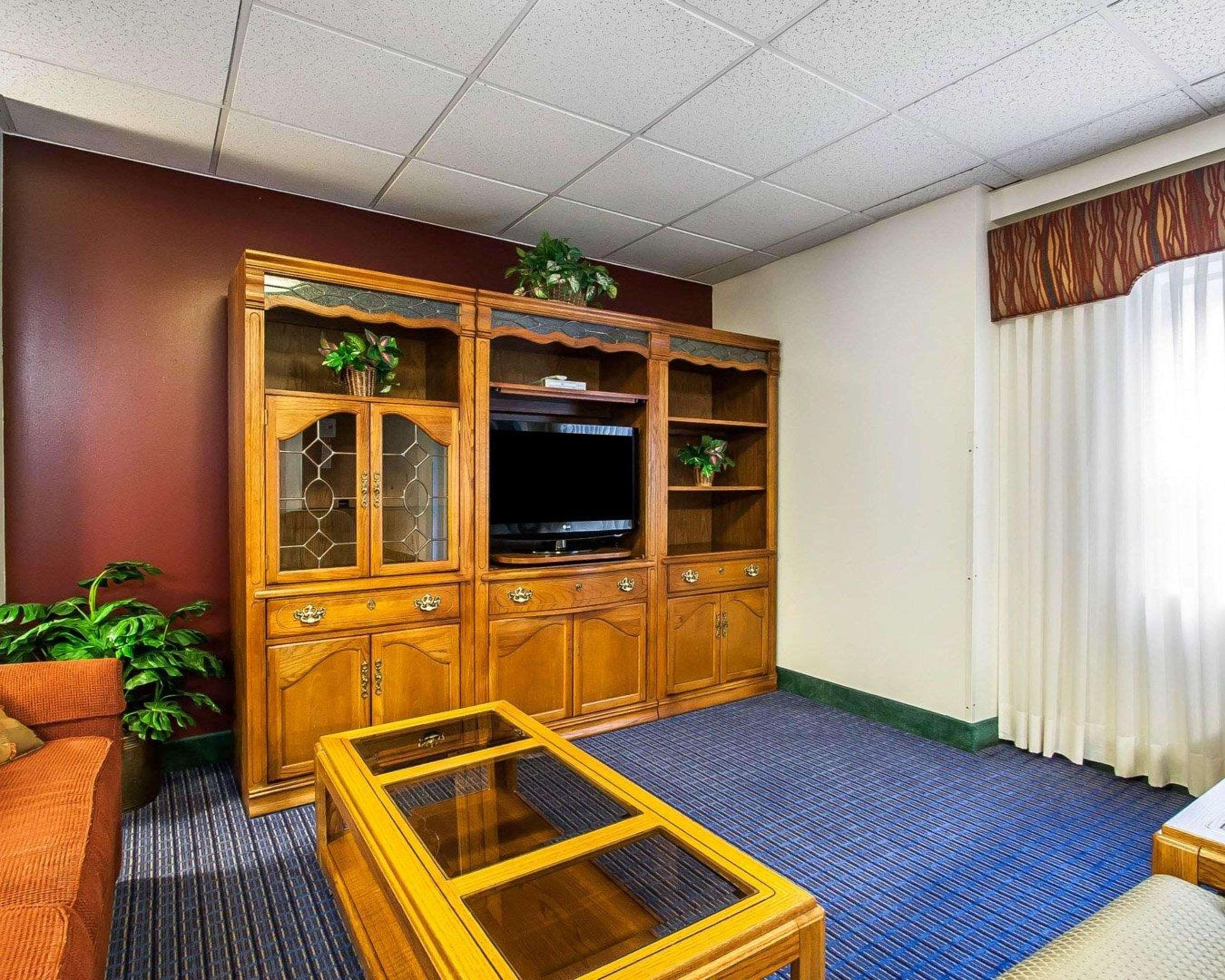 Clarion Hotel 3*