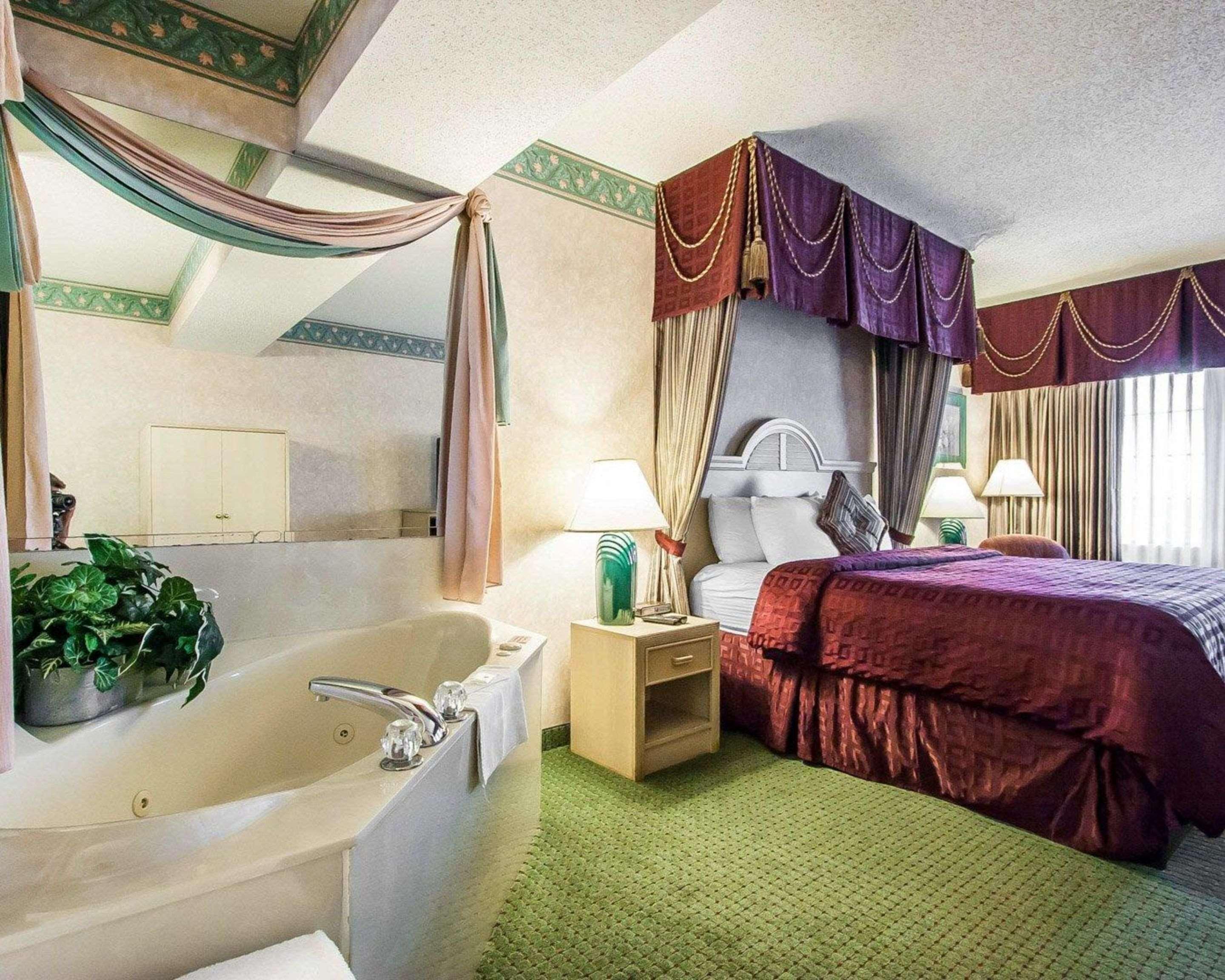 Clarion Hotel 3*