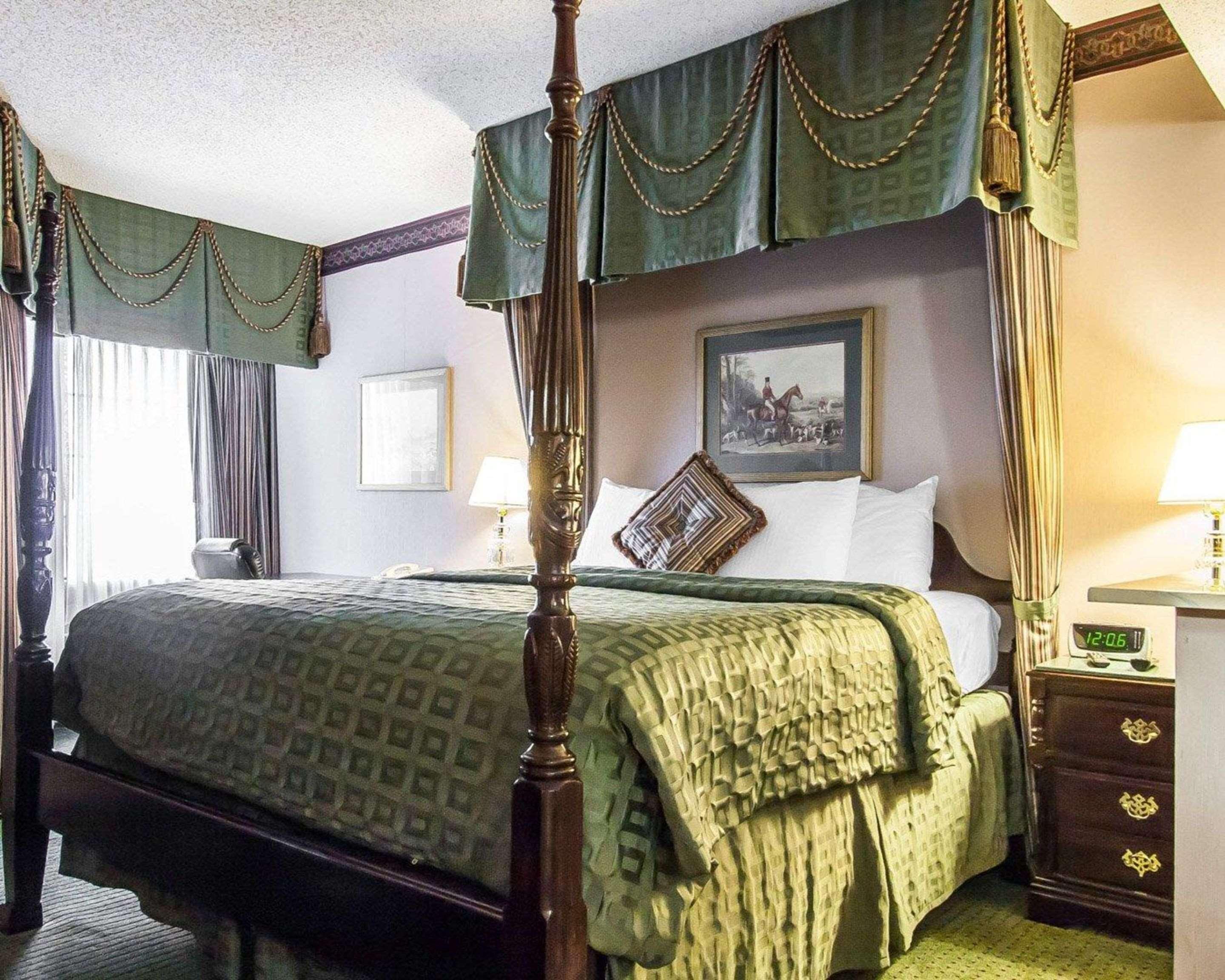 Clarion Hotel 3*