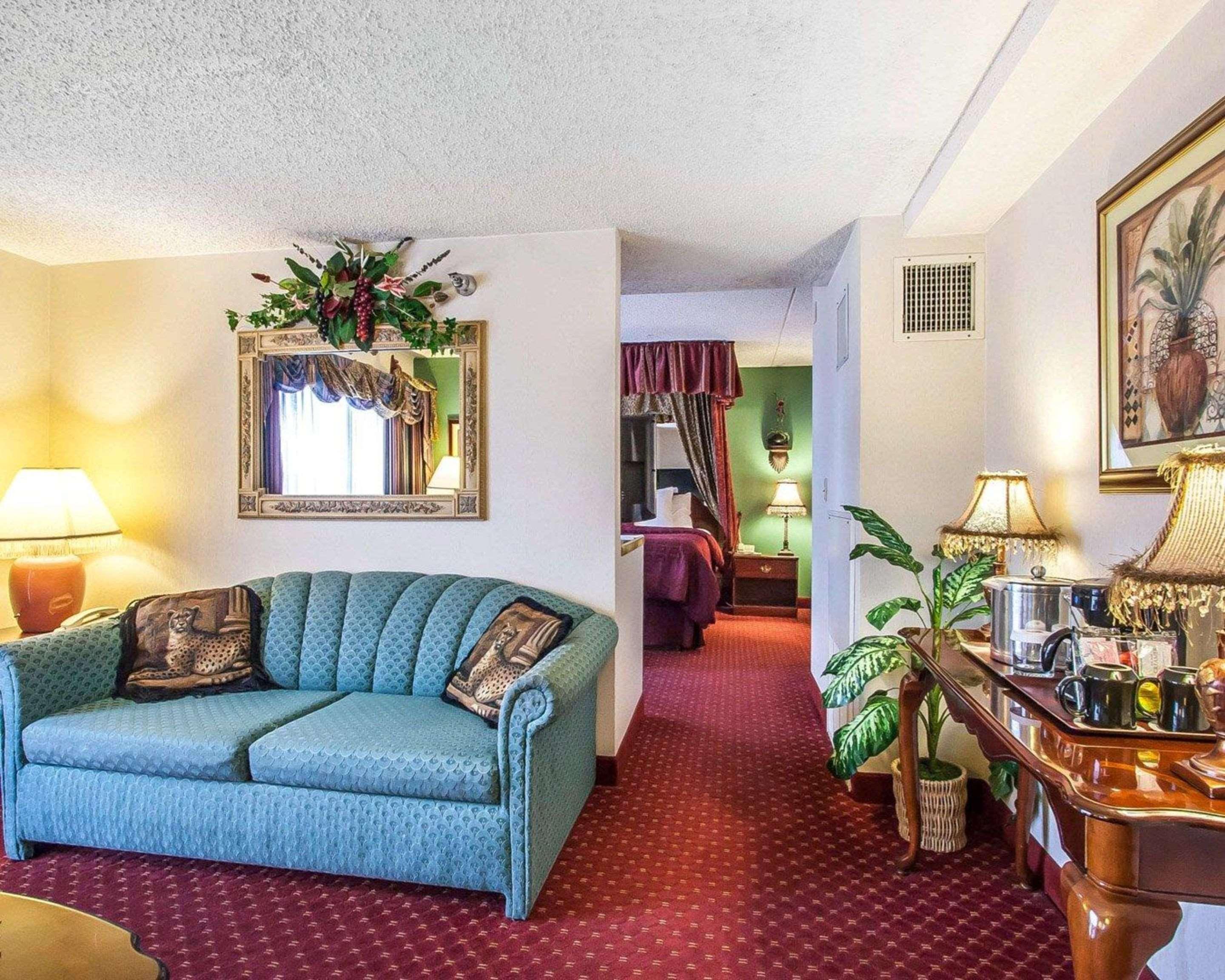 Clarion Branson