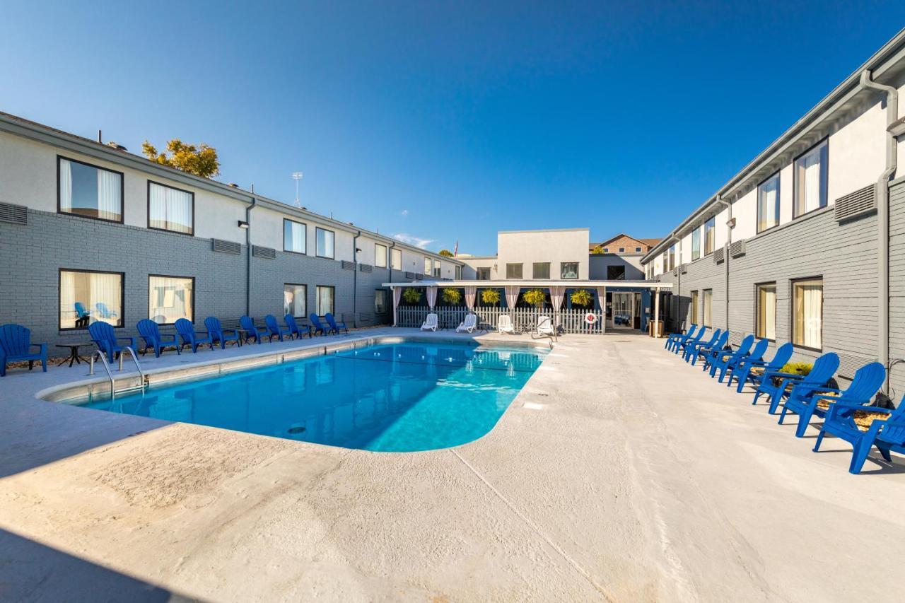 The Bransinn Entertainment District 2*
