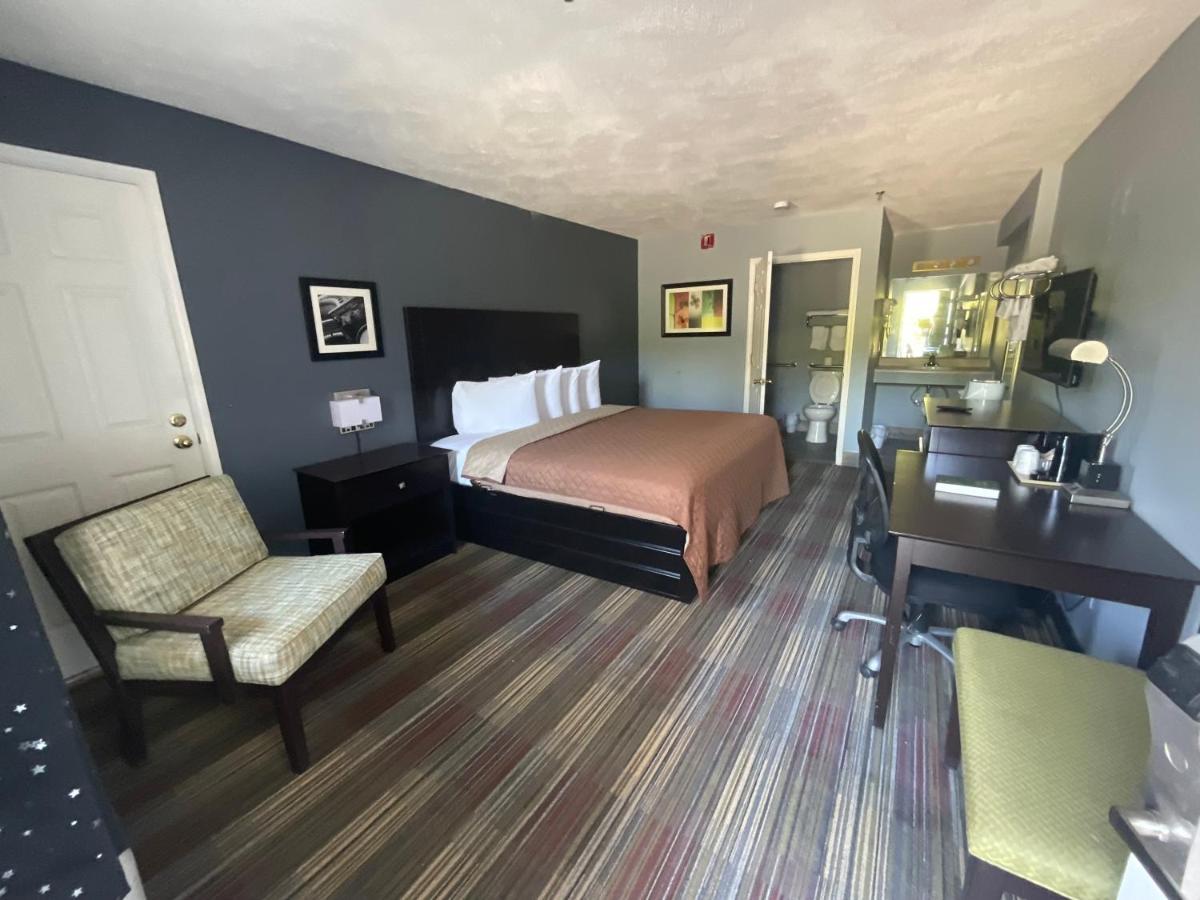 Sunset Hotel 4*