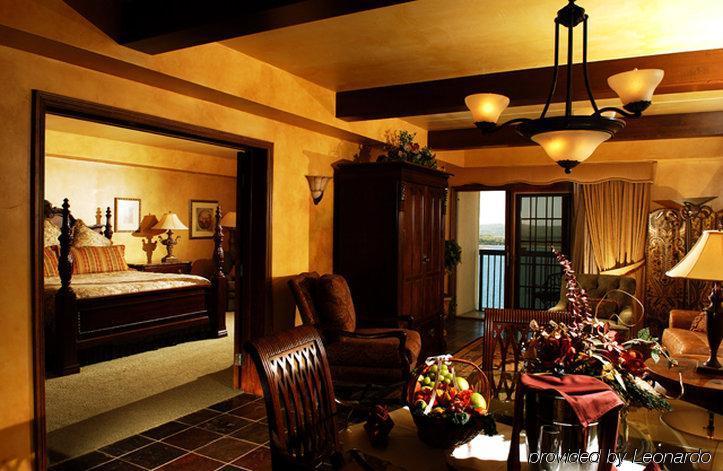 Resort Chateau On The And Convention Center Branson