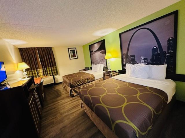 Hotel Super 8 By Wyndham By Andy Williams Theatre 2*