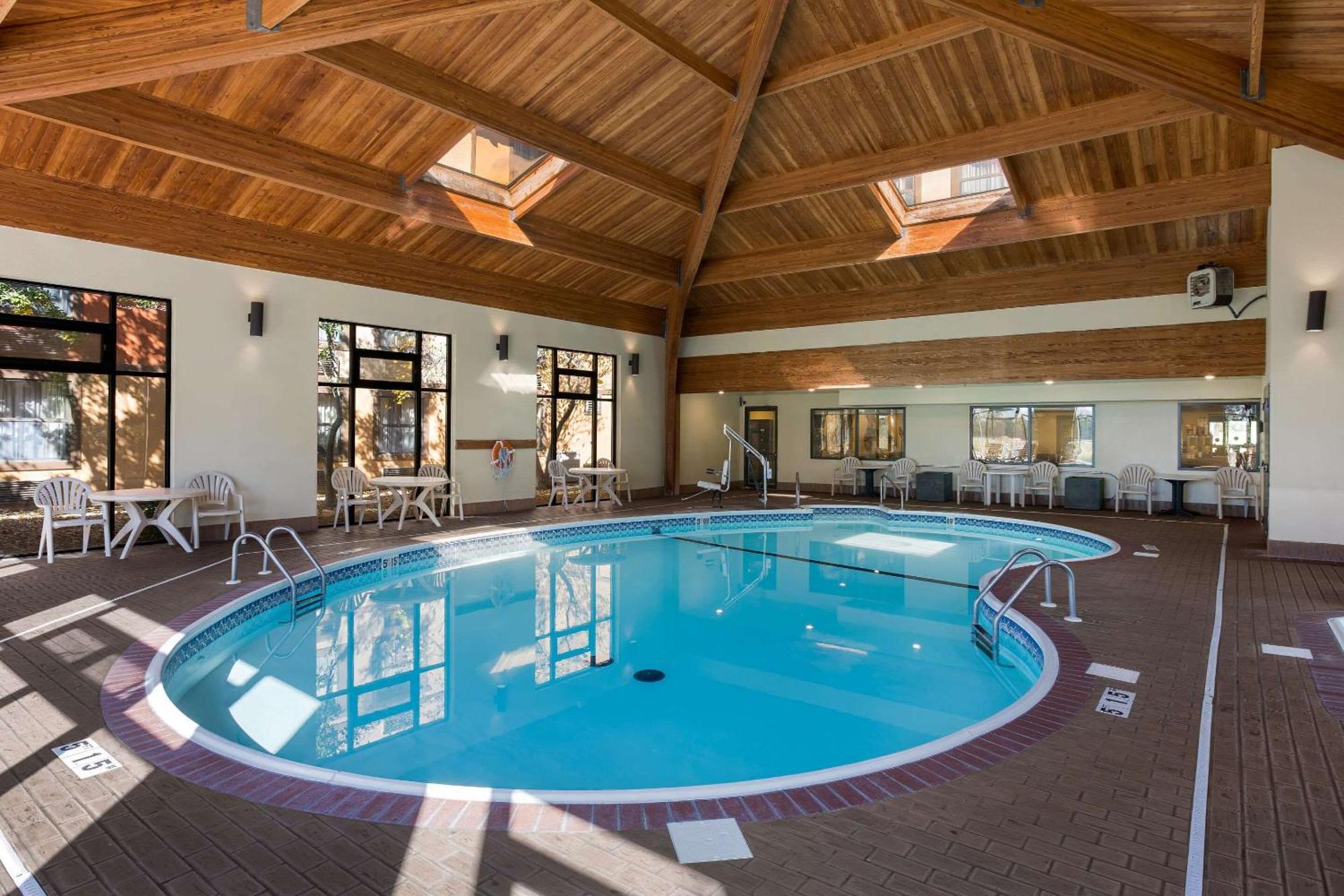 Comfort & Meadows 3* Branson