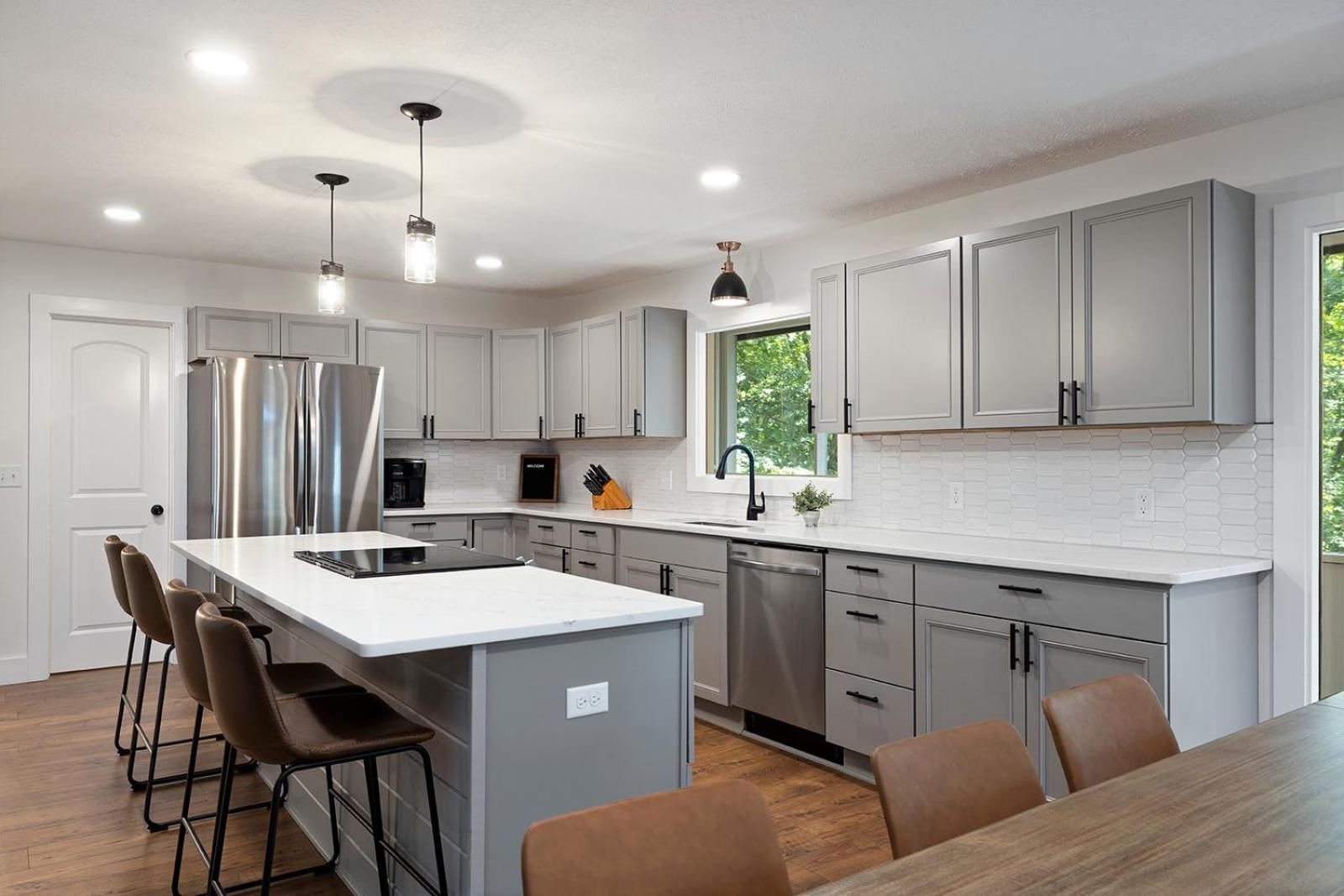 The Lofts On Indian Point - Near Silver Dollar Apartment