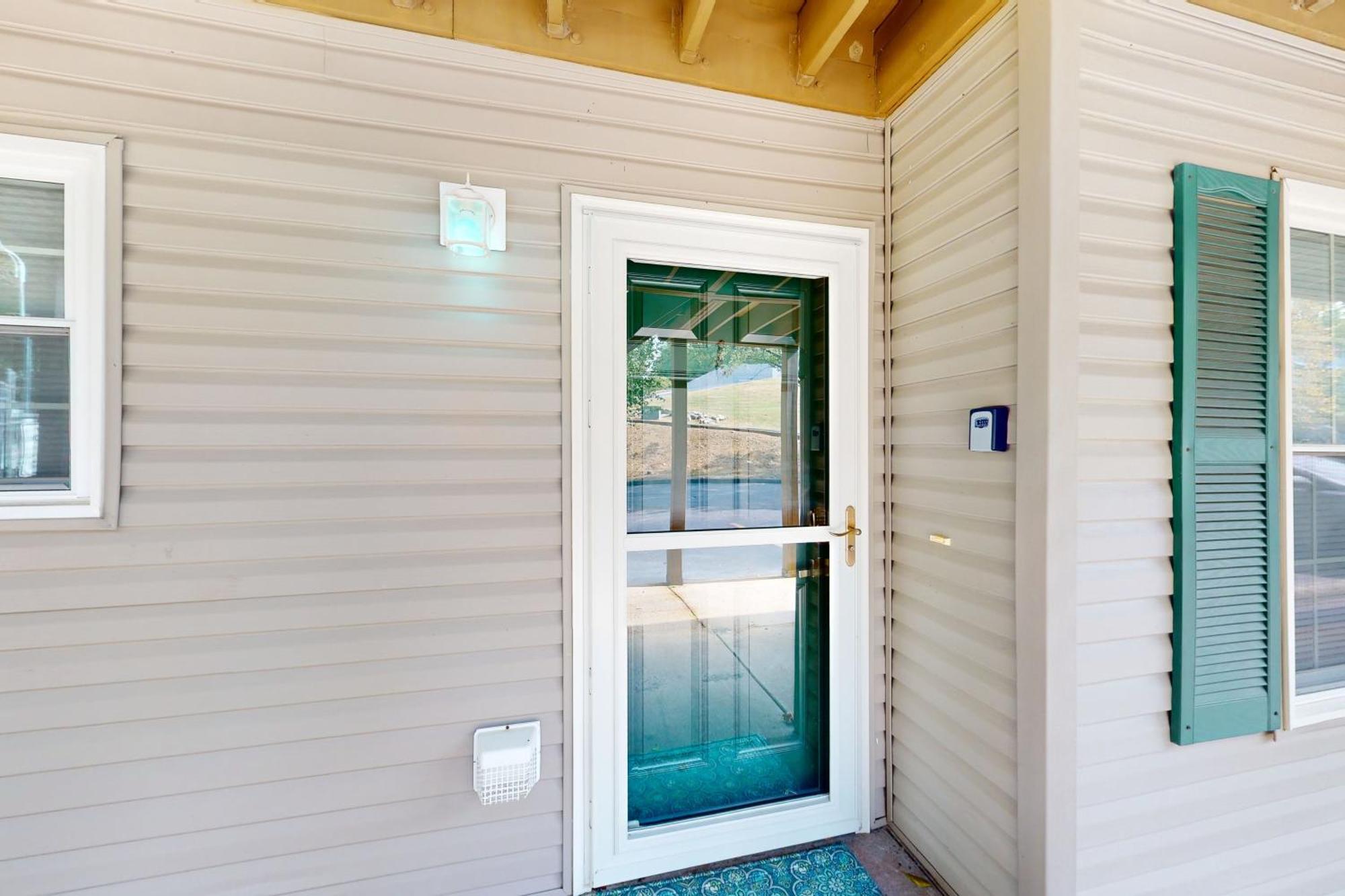 Embark To The Ozarks Apartment