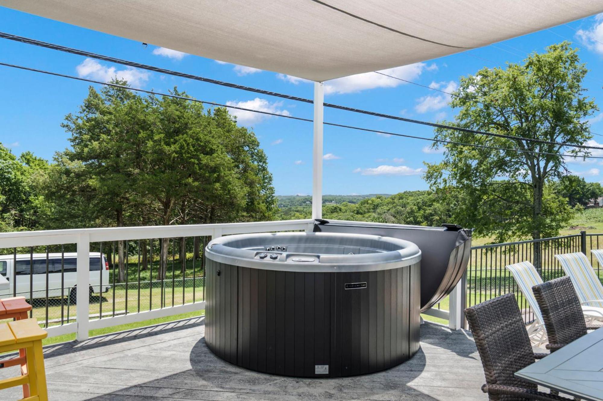 Holiday home Bee Creek Poolside Branson