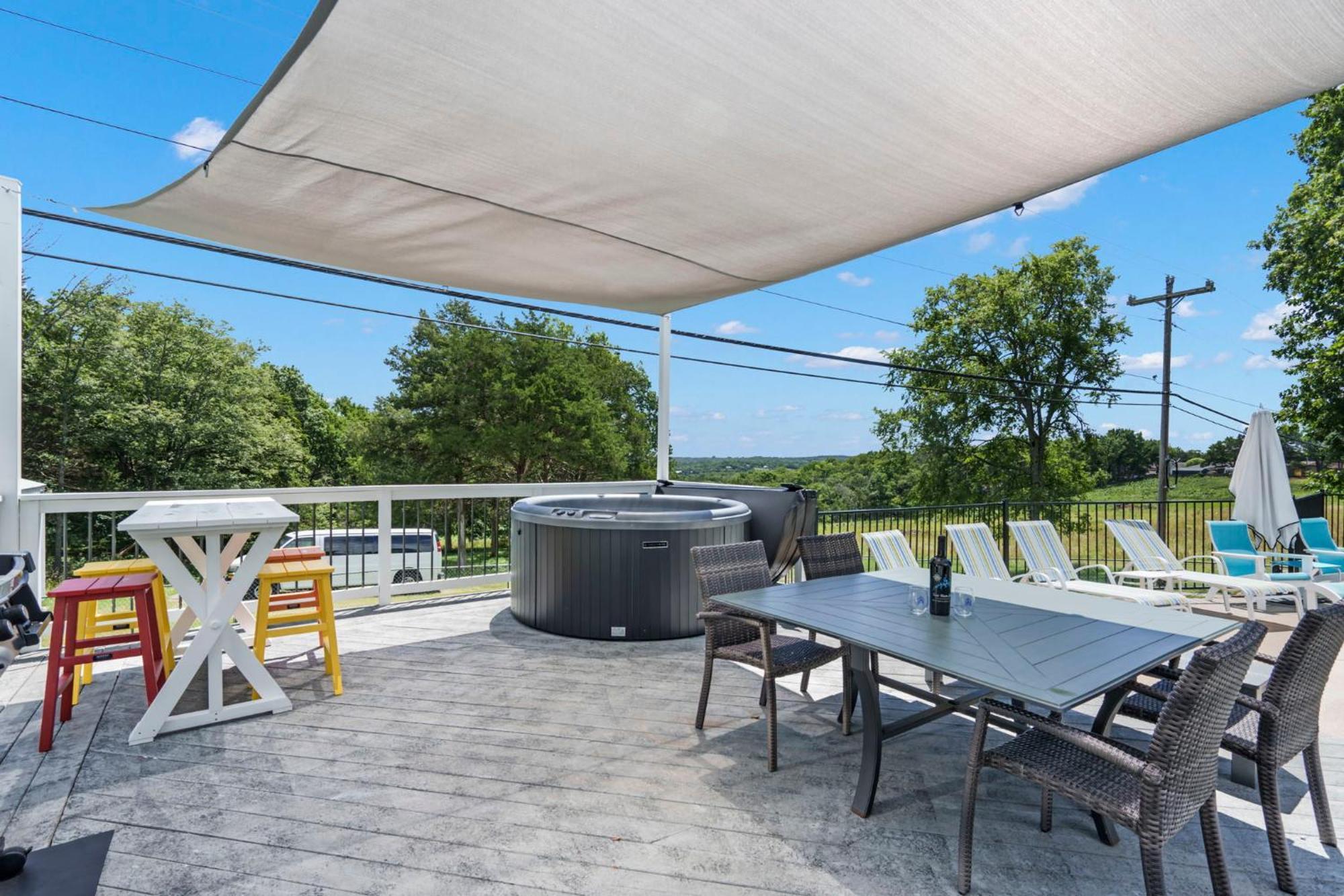 Bee Creek Poolside Holiday home Branson