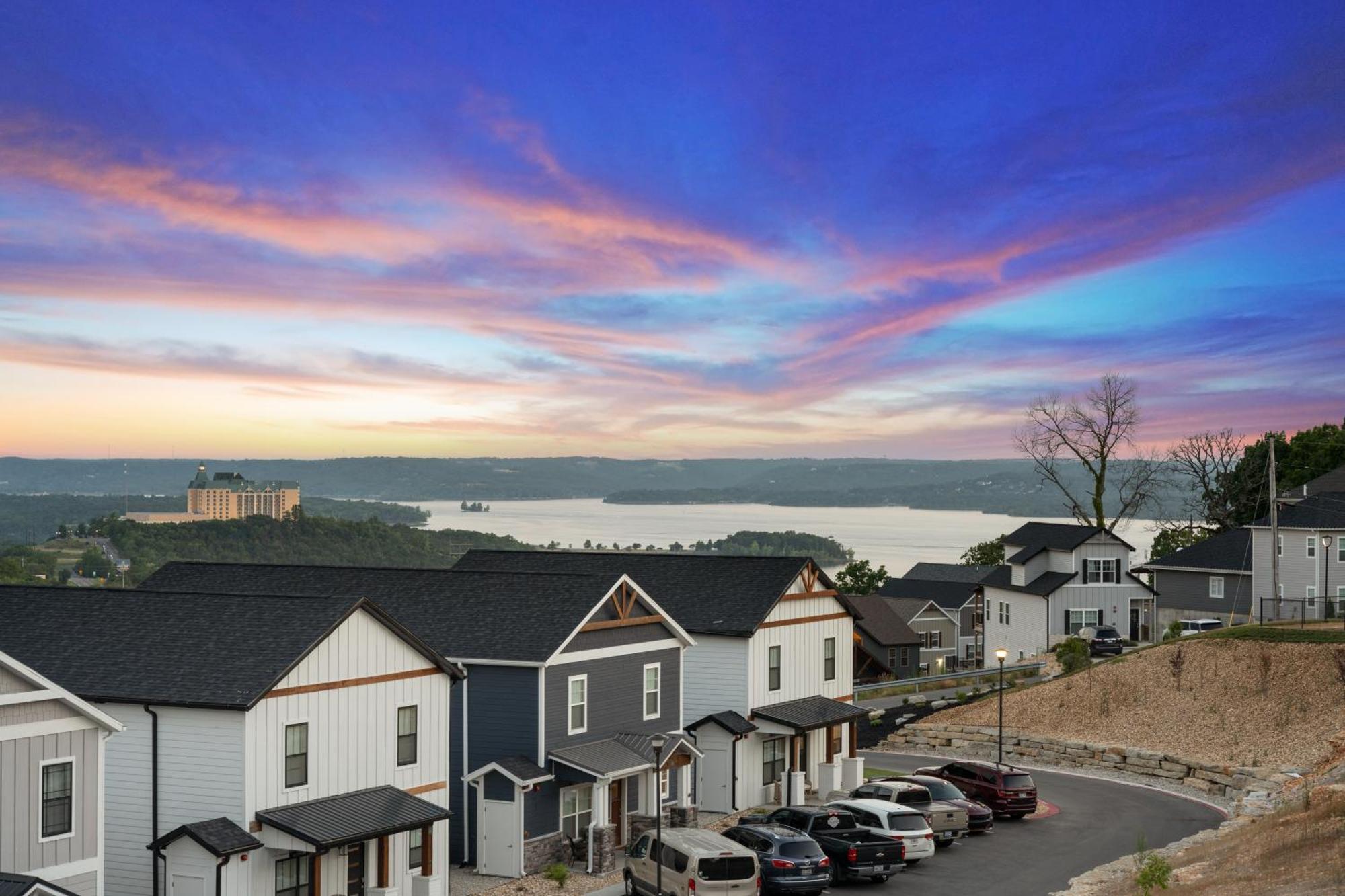 Cm132-6 -summer Breeze- Sleeps 17 Holiday home Branson