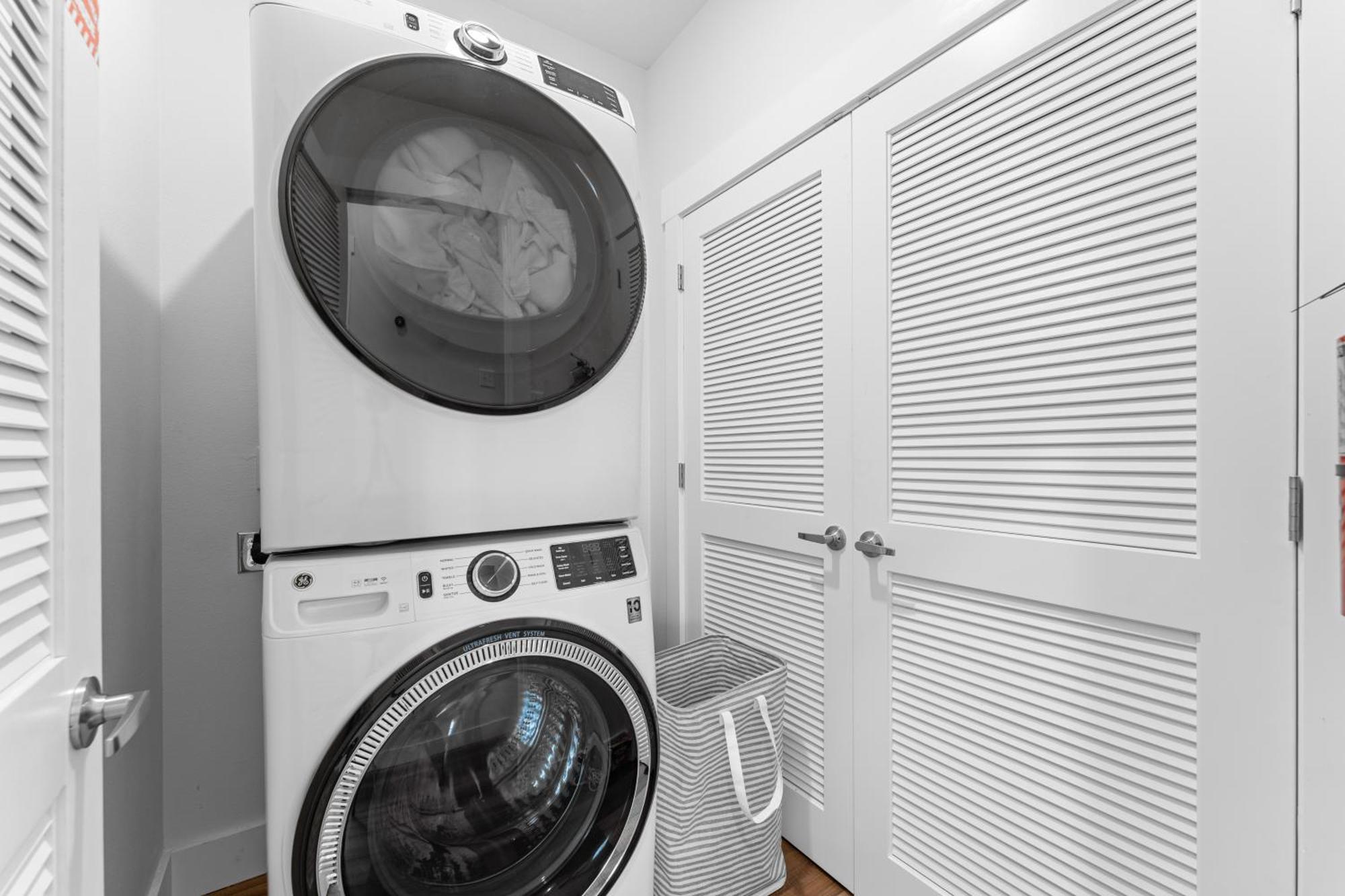 Cm132-6 -summer Breeze- Sleeps 17