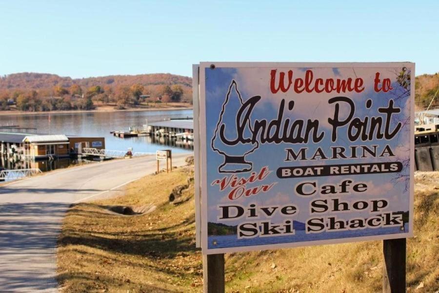 Spring Break Special! No Stairs, Lake, By Sdc, 12-4 *