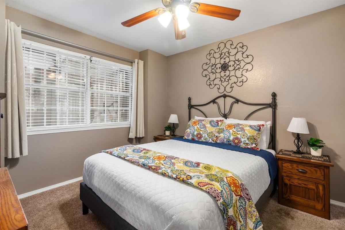 Apartment Spring Break Special! No Stairs, Lake, By Sdc, 12-4