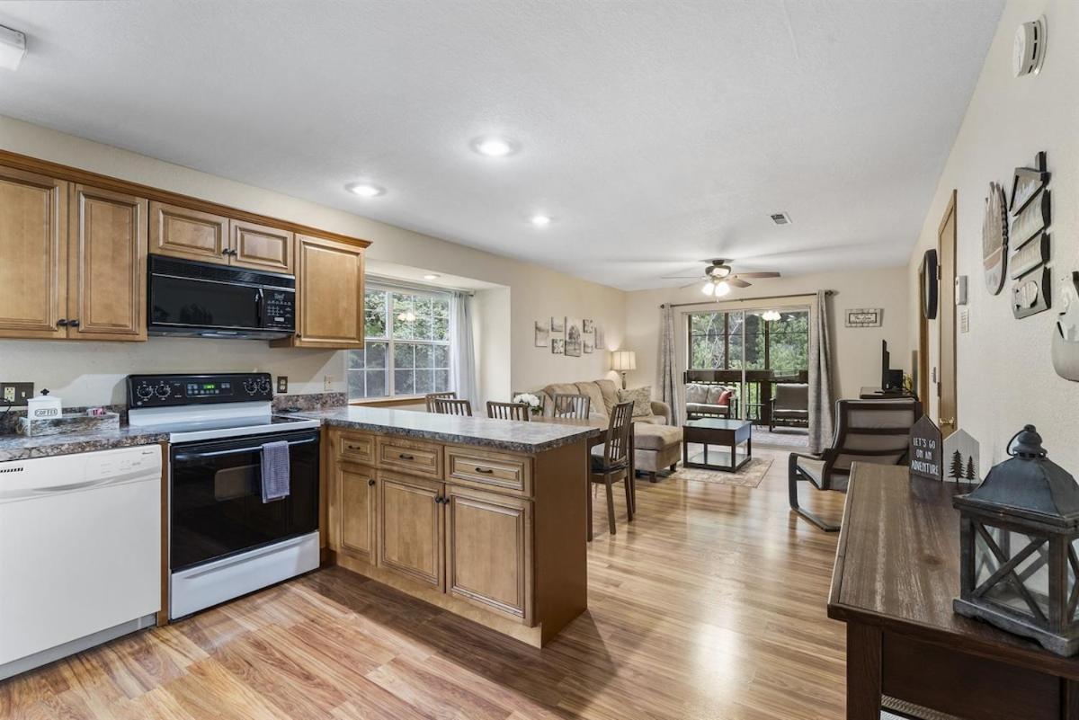 Spring Break Special! Screened Porch By Sdc 26-1 *