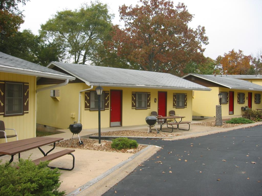 Inn Golden Arrow