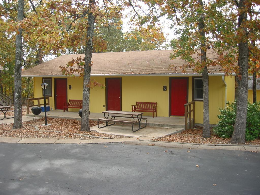 Inn Golden Arrow