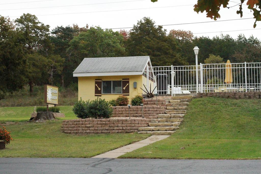 Inn Golden Arrow