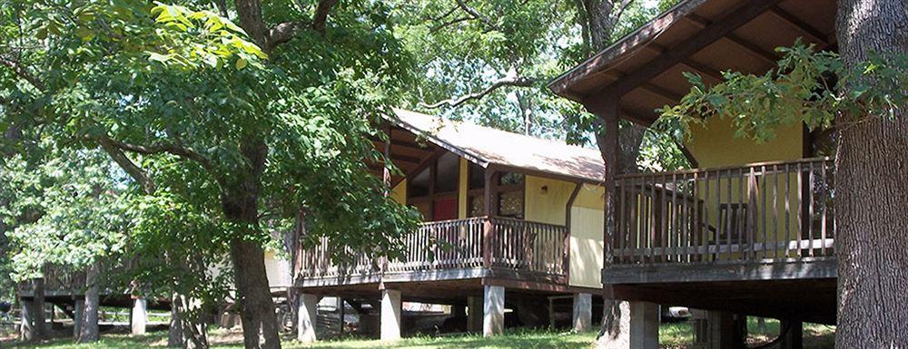 Golden Arrow Inn
