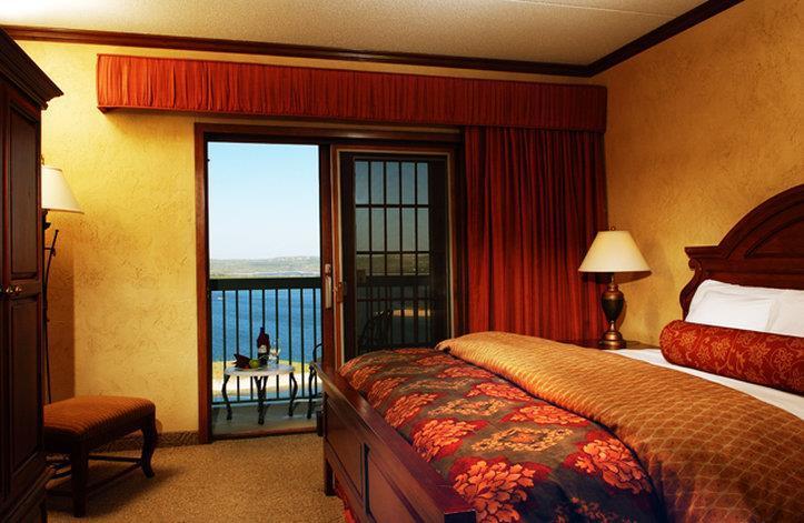 Resort Chateau On The And Convention Center 4*