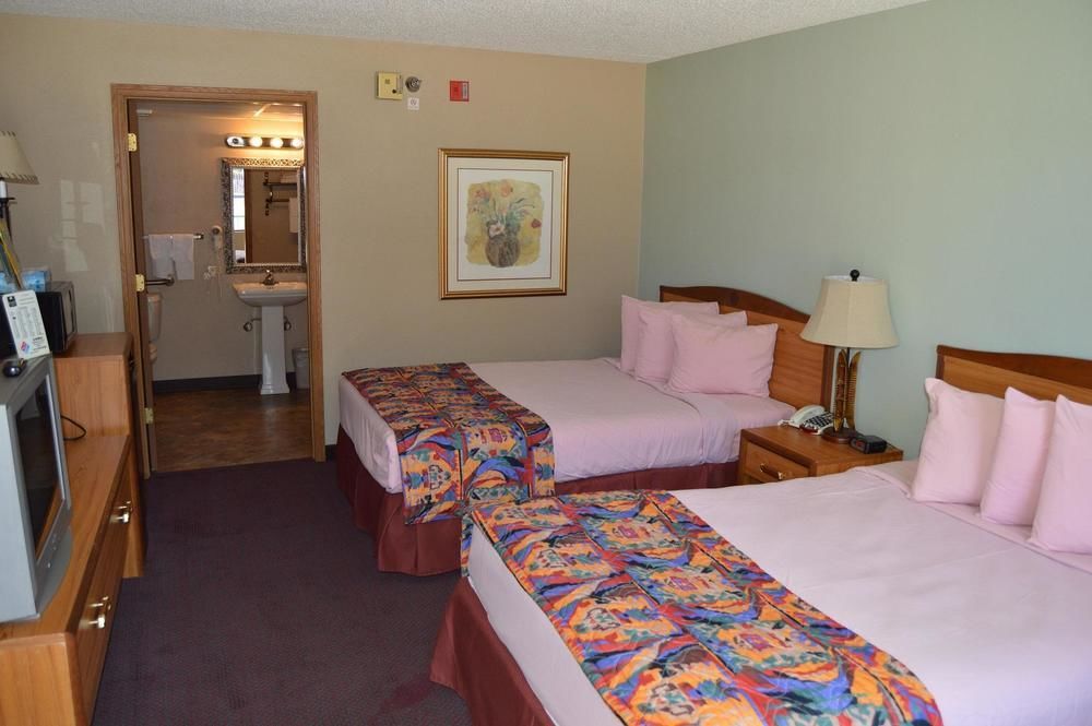 American Eagle & Motel Branson