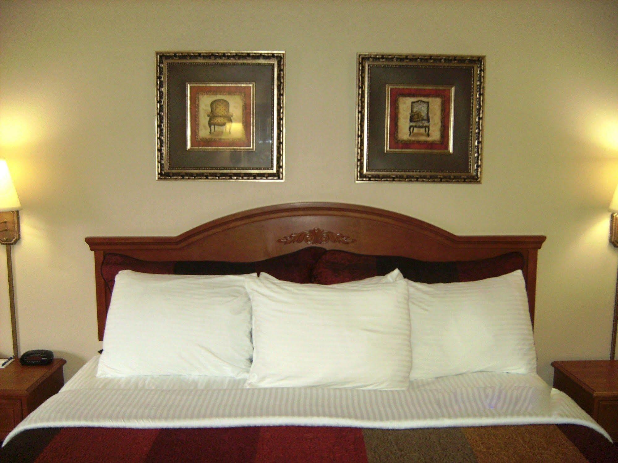 Hotel American & 2*