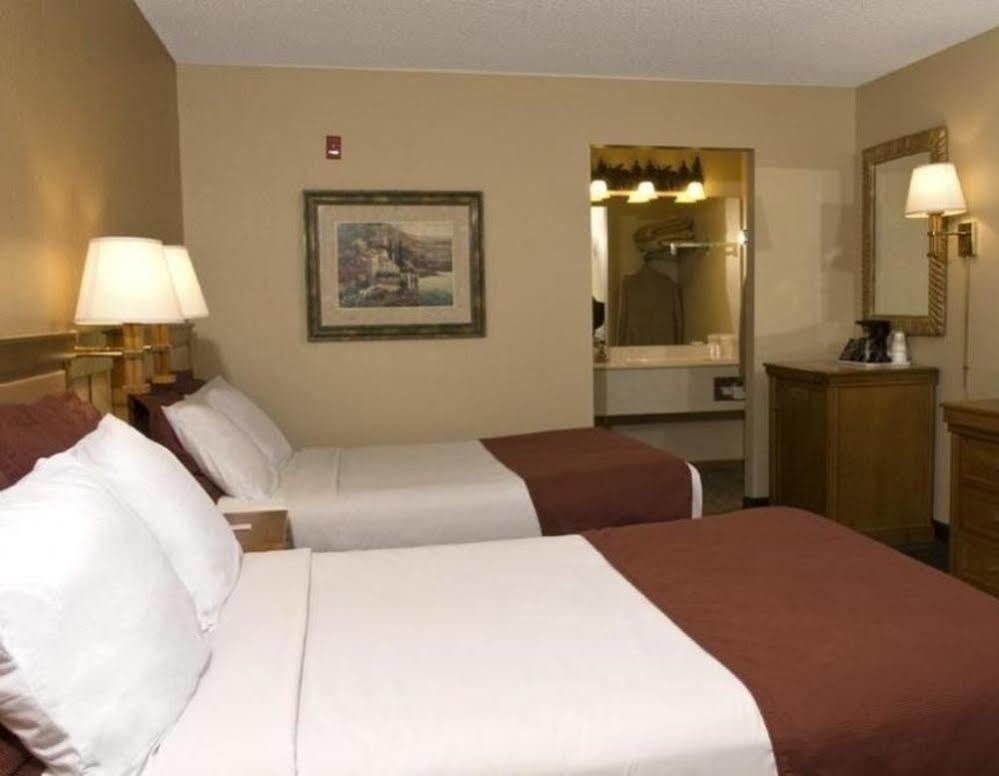 American Eagle & Motel Branson