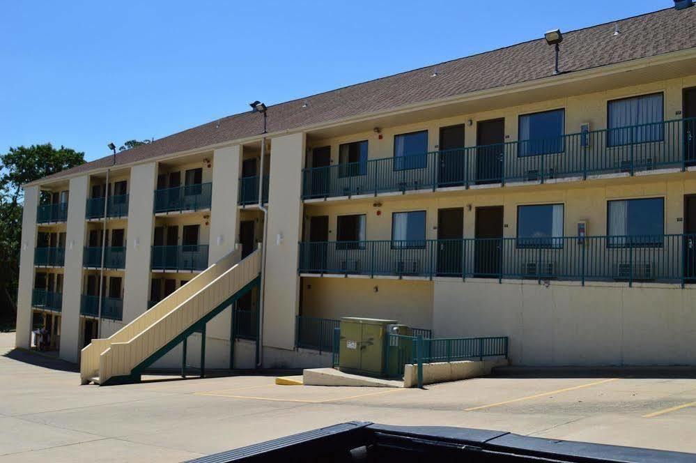 Motel American Eagle & Branson