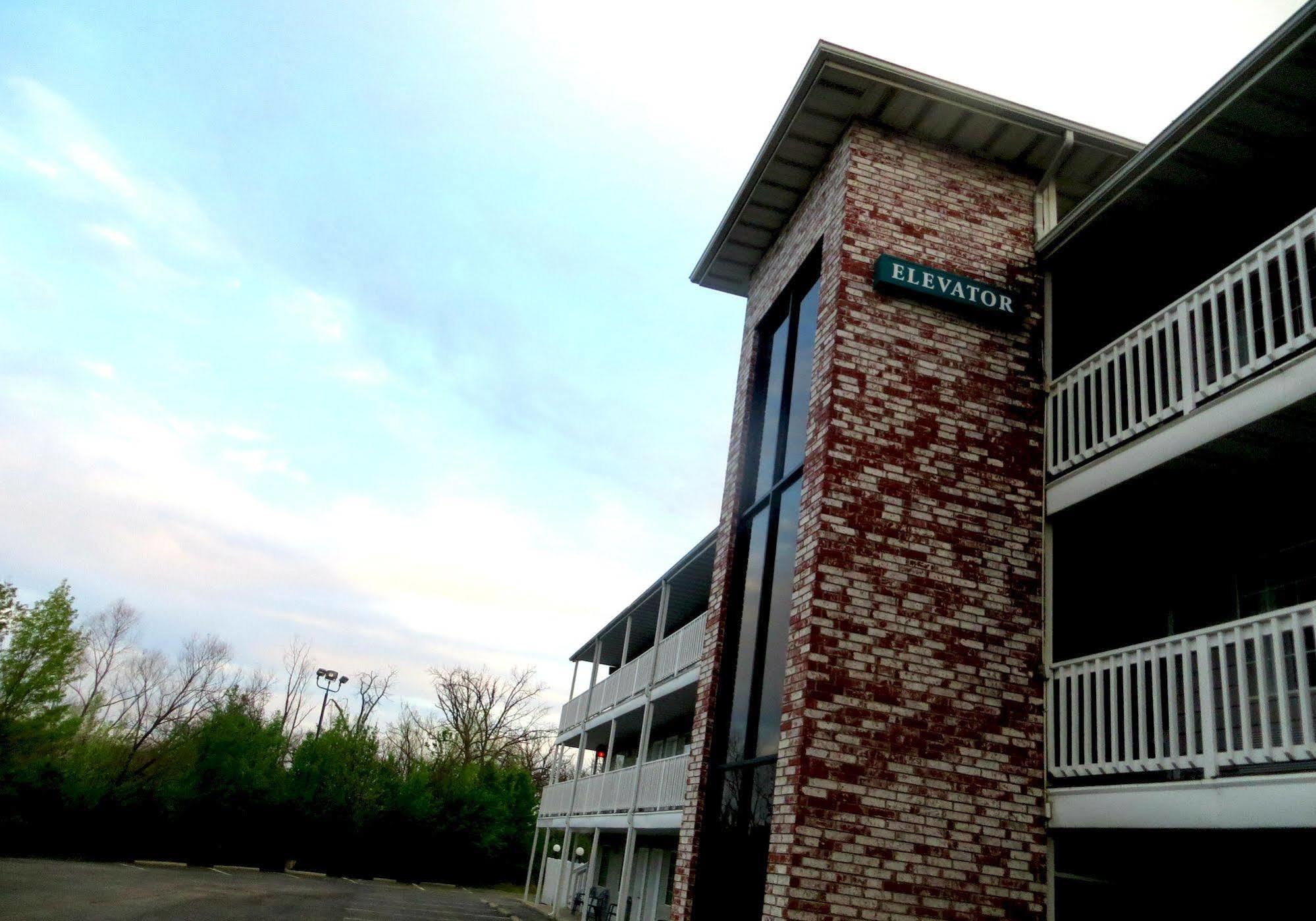 Peach Tree Motel Branson