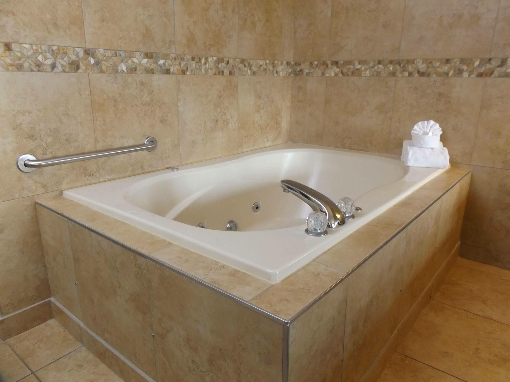 Angel Near Imax, A Travelodge By Wyndham 3* Branson