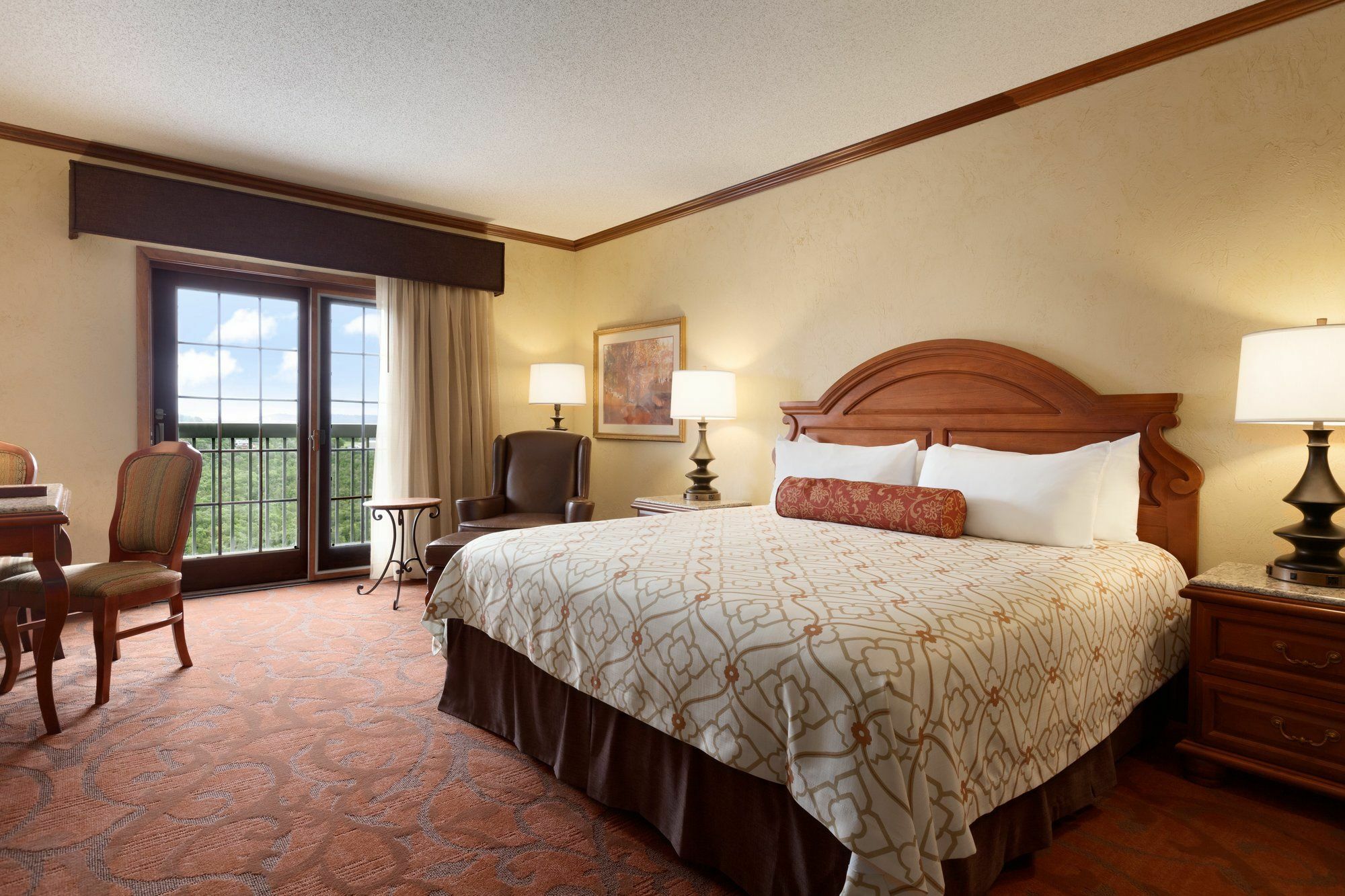 Chateau On The And Convention Center Resort 4*