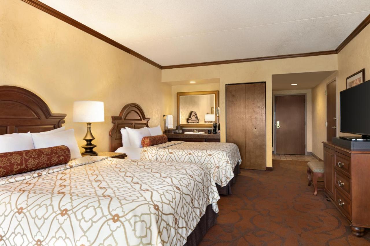 Chateau On The And Convention Center 4* Branson