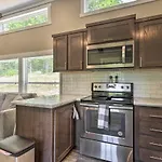 Branson Tiny Home On 52 Acres With Private Lake!