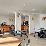 Good Shepherd Inn