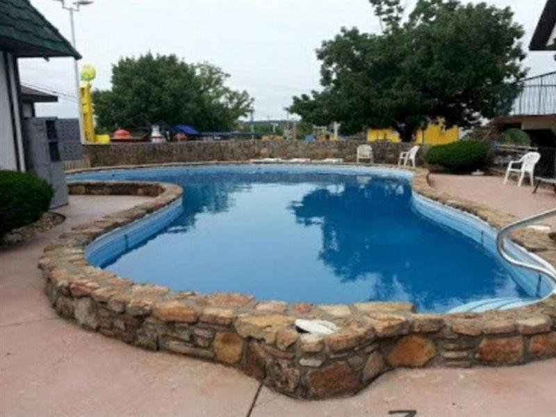 Oyo Windmill 2* Branson