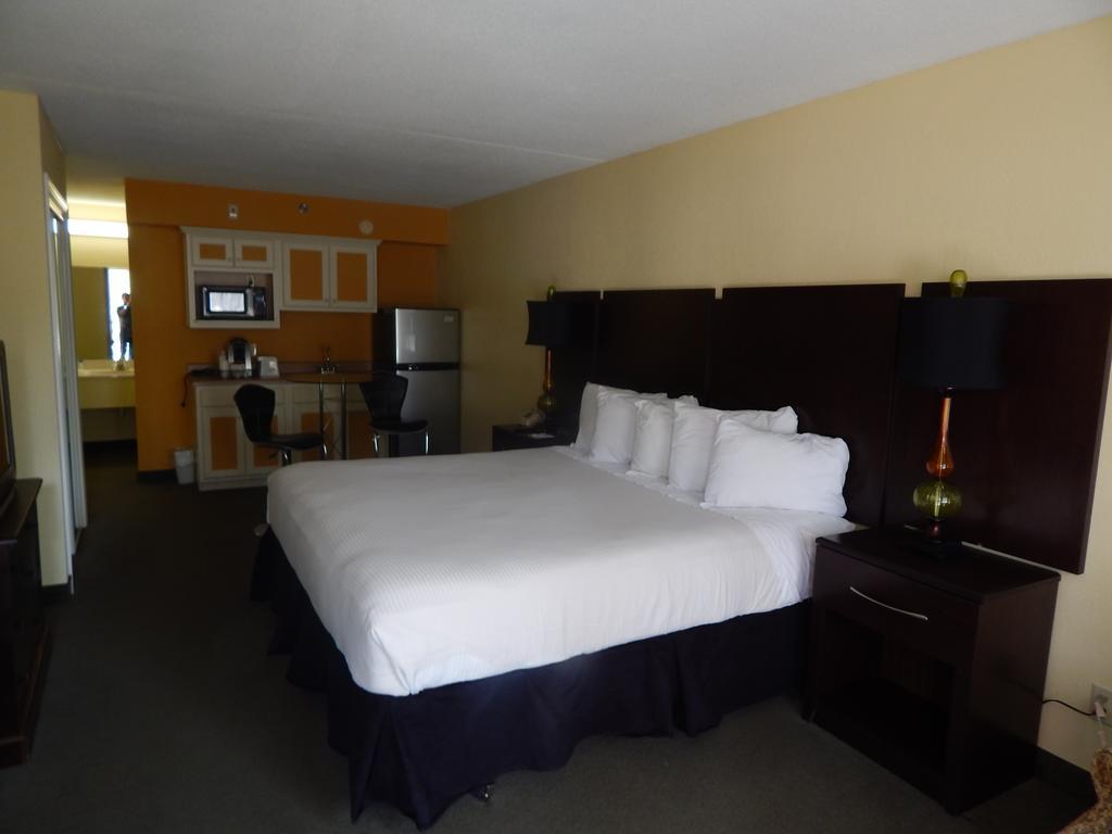 Ramada And Hotel