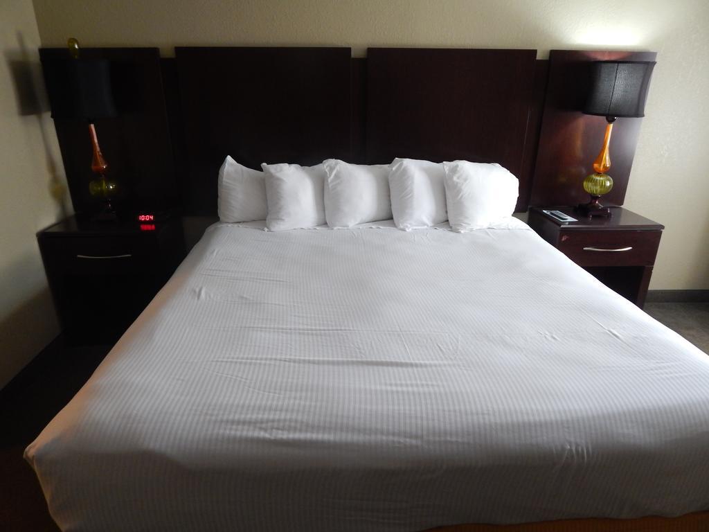 Hotel Ramada And