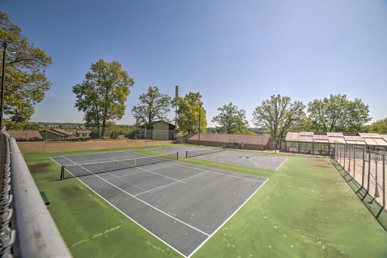 Updated With Pools And Golf Course! Apartment *