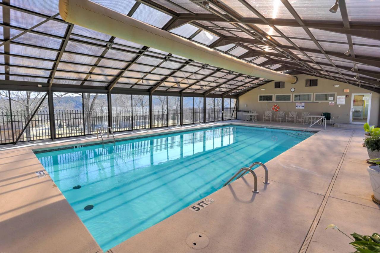Updated With Pools And Golf Course! Apartment Branson