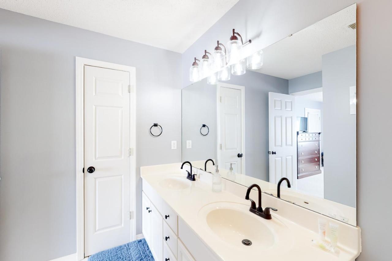 Relaxation Pointe Apartment Branson