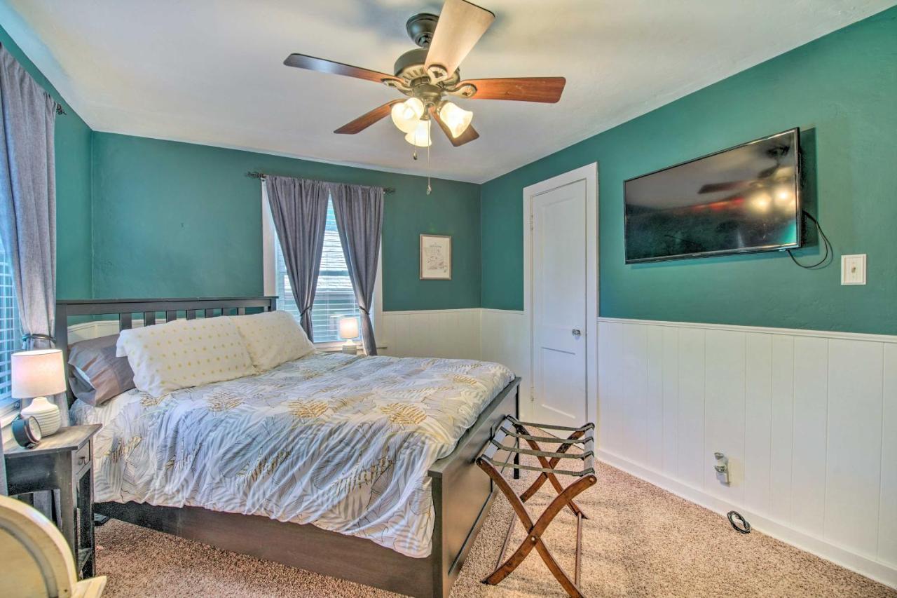 Holiday home Historic 7 Mi To Table Rock Lake! Branson