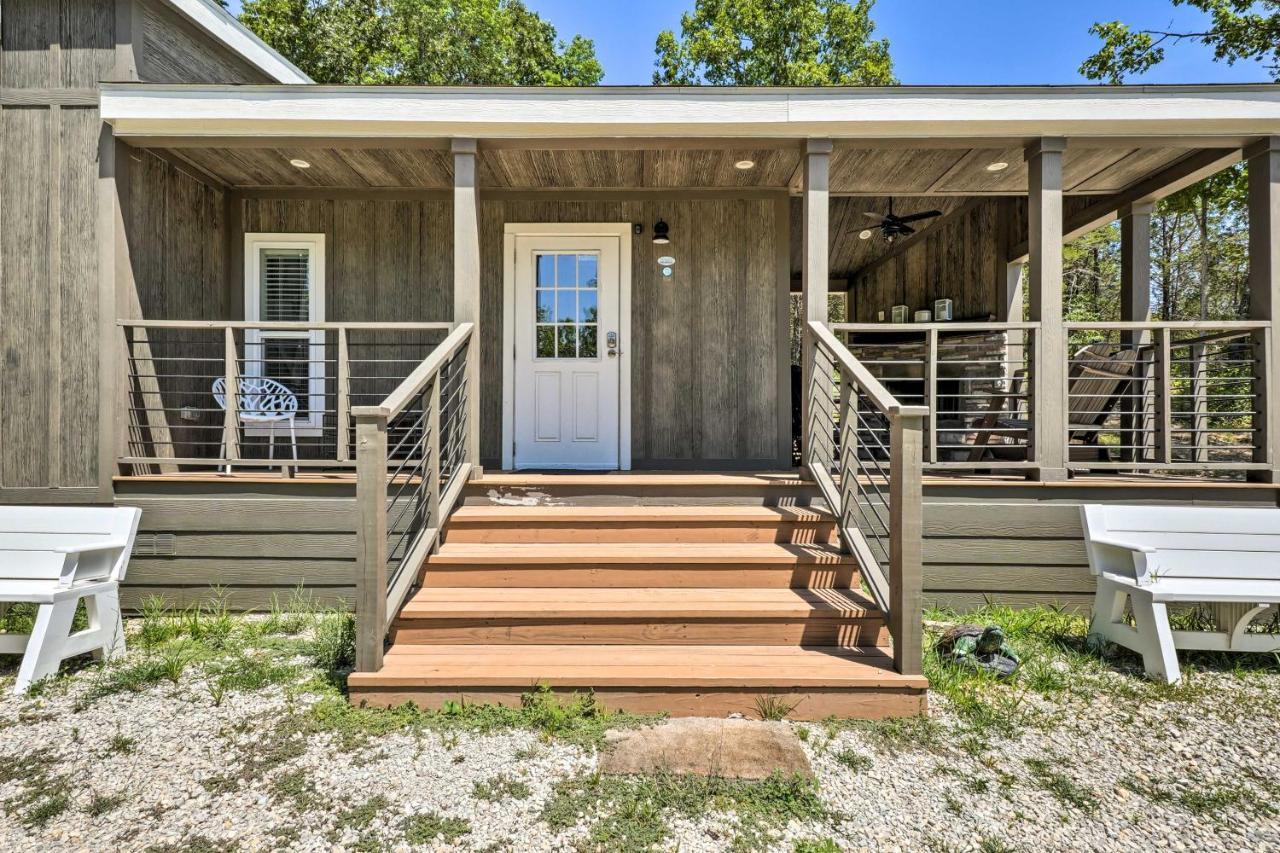 Tiny On 52 Acres With Private Lake!