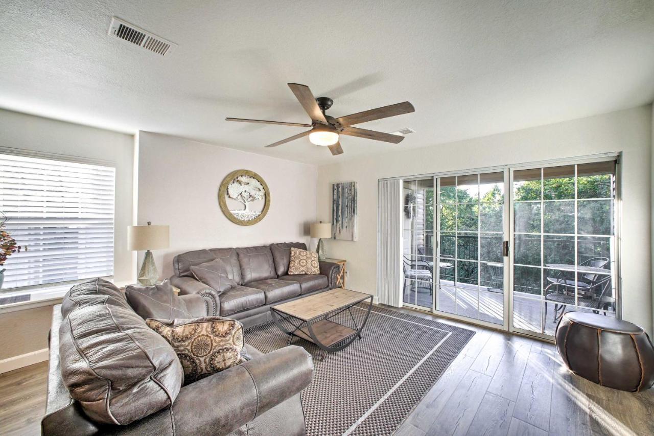 Walk-in Amenities, 3 Mi To Landing! Apartment Branson