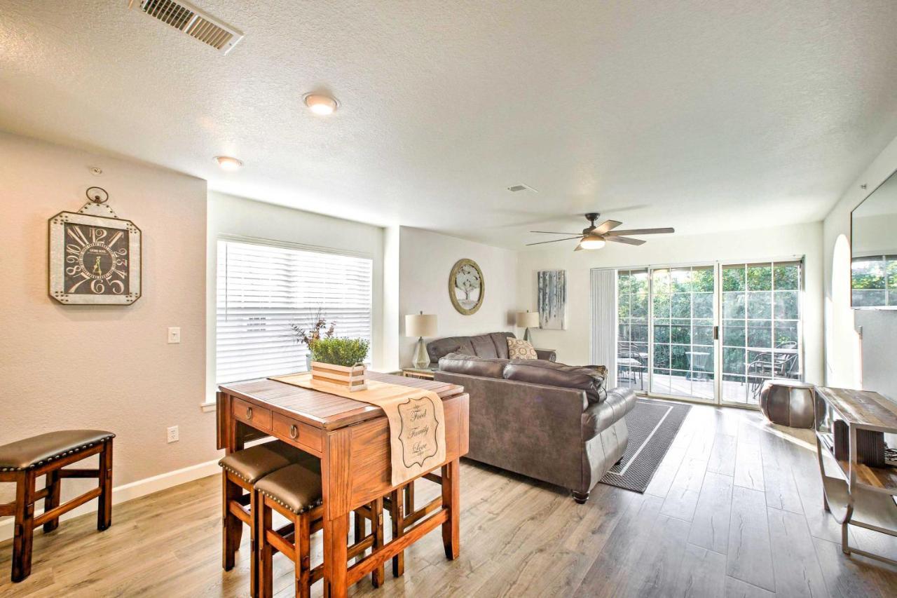 Apartment Walk-in Amenities, 3 Mi To Landing! *