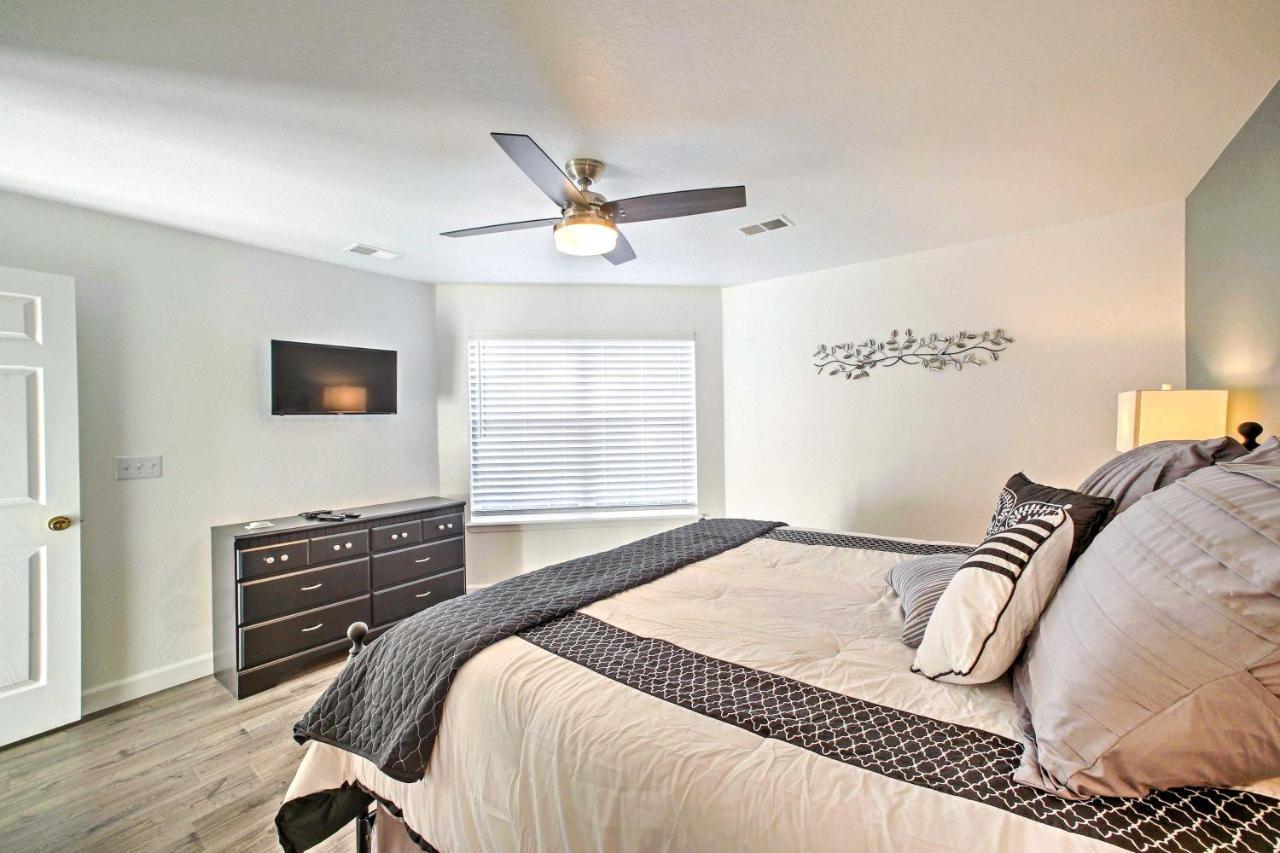 Apartment Walk-in Amenities, 3 Mi To Landing! *