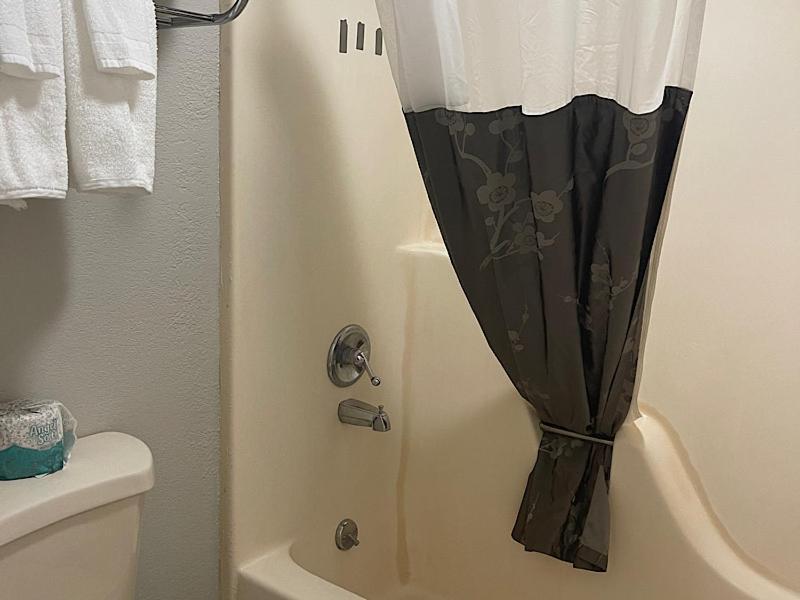 Hotel Ozarks *